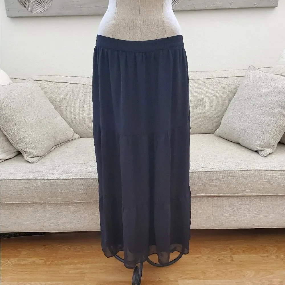 Vince Camuto Tiered Maxi Skirt sz Lg